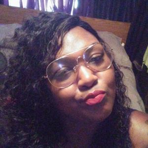 Meet your Posher, Ebony